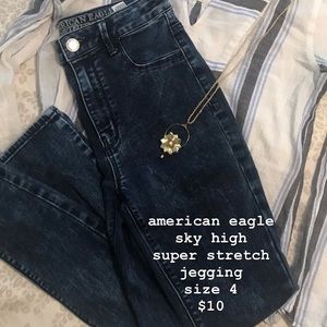 American Eagle Sky High Rose Jeggings